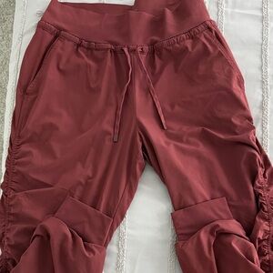 Women’s joggers
